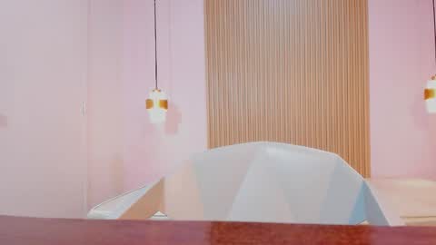 izelevans online show from 03.03.26