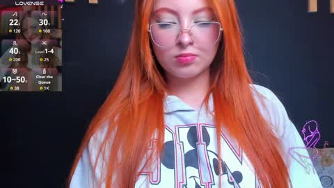 hot izys online show from 04.12.26