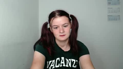 Snapshot of izzyflame18 chatting on 09.15.25 Shygirl online show from 09.15.25