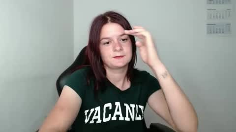 Snapshot of izzyflame18 chatting on 09.15.25 Shygirl online show from 09.15.25