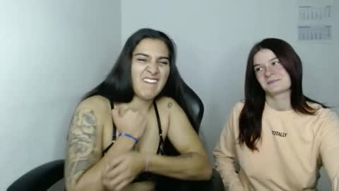 Snapshot of izzyflame18 chatting on 10.29.25 Shygirl online show from 10.29.25