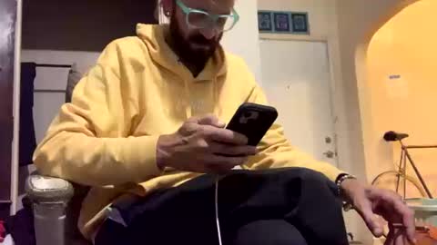 Snapshot of j_boogie_mane chatting on 10.20.25 j boogie online show from 10.20.25