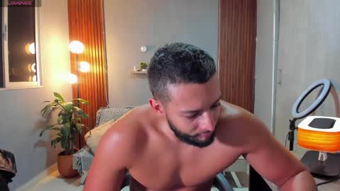 Calix  Independient model Insta and twt Calixsnake online show from 04.28.26