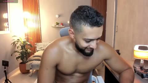 Calix  Independient model Insta and twt Calixsnake online show from 05.26.26