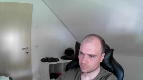 Snapshot of j_german783377 chatting on 04.18.26 here4y online show from 04.18.26
