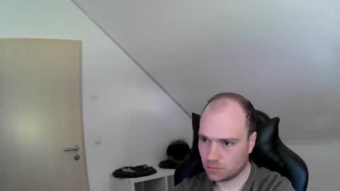 Snapshot of j_german783377 chatting on 05.01.26 here4y online show from 05.01.26