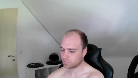 Snapshot of j_german783377 chatting on 05.09.26 here4y online show from 05.09.26
