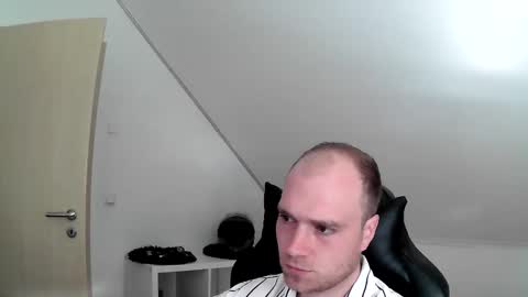 Snapshot of j_german783377 chatting on 05.24.26 here4y online show from 05.24.26