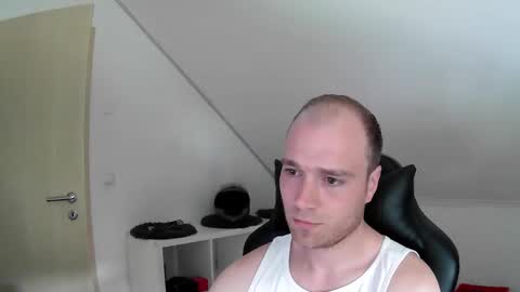 Snapshot of j_german783377 chatting on 05.31.26 here4y online show from 05.31.26