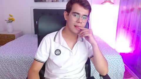 Snapshot of jack__thomas chatting on 06.09.26 JACK TOMAS online show from 06.09.26