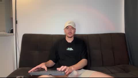 INDEPENDENT MODEL online show from 01.12.26