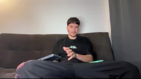 INDEPENDENT MODEL online show from 01.14.26