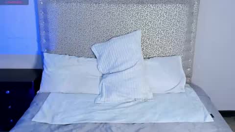 Jack White online show from 02.12.25