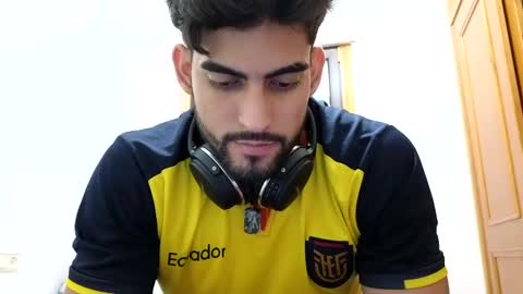 Snapshot of jackecuador chatting on 12.04.24 Jack online show from 12.04.24