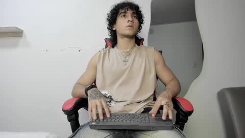 Jackes Taylor online show from 11.23.25