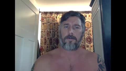 Snapshot of jackhammerhead chatting on 01.10.25 jackhammerhead online show from 01.10.25