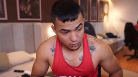 Jackson Bell online show from 10.04.25