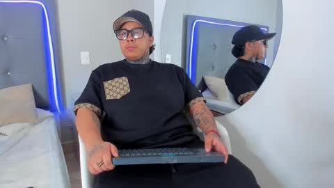 Snapshot of jacob_garciaa chatting on 11.19.25 TJ online show from 11.19.25