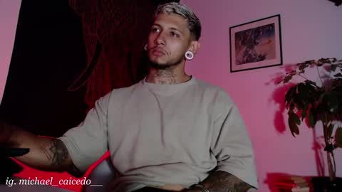 Michael Caicedo online show from 10.08.25