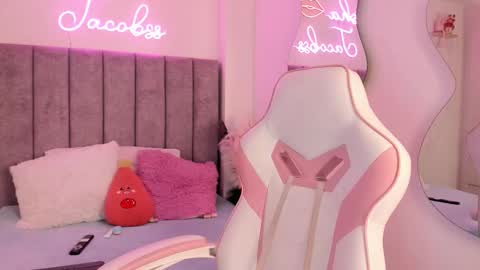 JACOBSS online show from 11.03.25