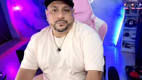 Snapshot of jacoob_woods chatting on 04.22.26 daddy sir master bear online show from 04.22.26