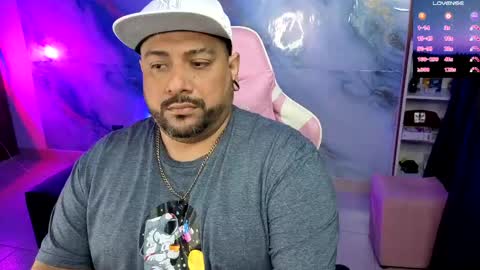 Snapshot of jacoob_woods chatting on 04.28.26 daddy sir master bear online show from 04.28.26