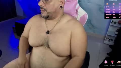 Snapshot of jacoob_woods chatting on 05.26.26 daddy sir master bear online show from 05.26.26