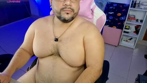 Snapshot of jacoob_woods chatting on 07.15.26 daddy sir master bear online show from 07.15.26