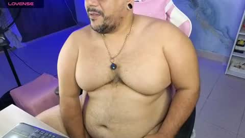 Snapshot of jacoob_woods chatting on 07.17.26 daddy sir master bear online show from 07.17.26
