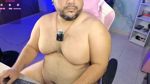 Snapshot of jacoob_woods chatting on 07.24.26 daddy sir master bear online show from 07.24.26