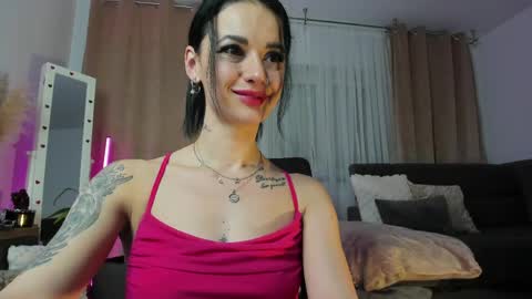 Jacqueline online show from 05.17.26