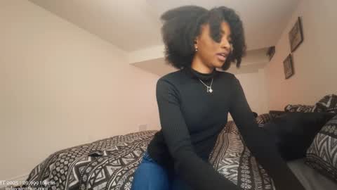 Snapshot of jada_valentine chatting on 12.14.25 Jada online show from 12.14.25