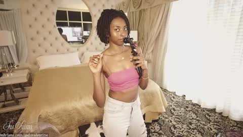 Snapshot of jada_valentine chatting on 01.11.26 Jada online show from 01.11.26