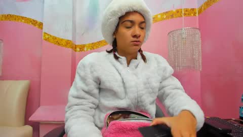 Jadde Greyy  online show from 04.13.26