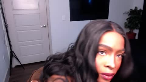 Jade online show from 11.28.25