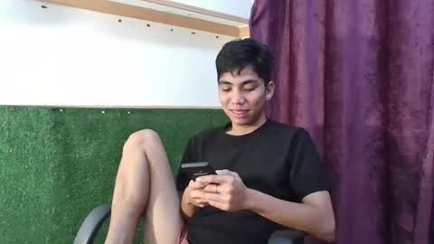 Snapshot of jade_kaizo chatting on 01.06.25 Jade online show from 01.06.25