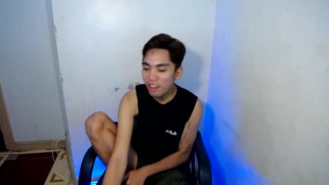 Snapshot of jade_kaizo chatting on 01.12.25 Jade online show from 01.12.25