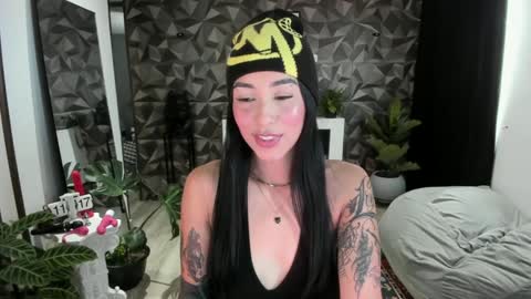 Snapshot of jade_porn chatting on 02.06.25 Jade  independent model online show from 02.06.25