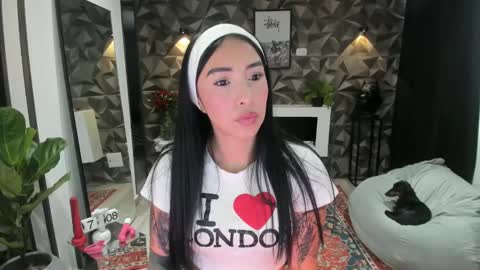 Snapshot of jade_porn chatting on 02.24.25 Jade  independent model online show from 02.24.25