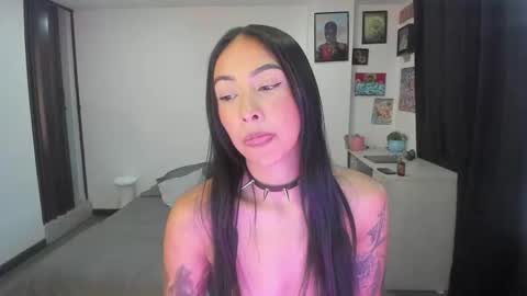 Snapshot of jade_porn chatting on 10.19.25 Jade  independent model online show from 10.19.25