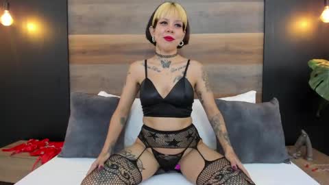 J A D E online show from 05.25.26