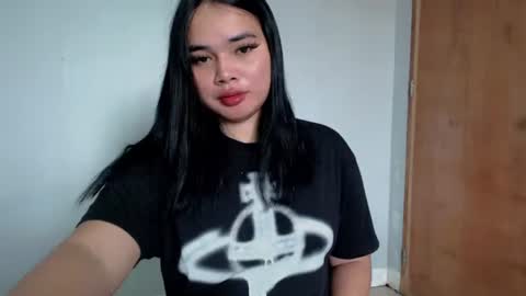 Snapshot of jade_suck chatting on 05.19.26 jade_suck online show from 05.19.26
