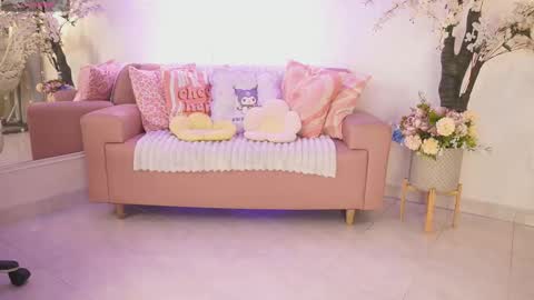 Jade Summer online show from 11.18.25