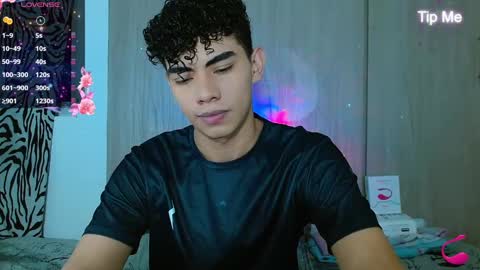 Snapshot of jaedasky_ chatting on 12.13.24 javi15 online show from 12.13.24