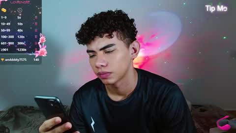 Snapshot of jaedasky_ chatting on 12.14.24 javi15 online show from 12.14.24