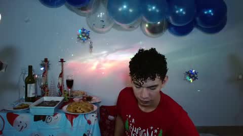 Snapshot of jaedasky_ chatting on 12.25.24 javi15 online show from 12.25.24