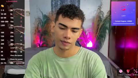 Snapshot of jaedasky_ chatting on 12.04.25 javi15 online show from 12.04.25