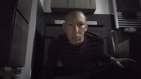 Snapshot of jak_81 chatting on 04.13.26 jak_81 online show from 04.13.26