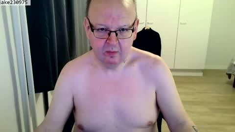 Jake2309 online show from 04.15.26