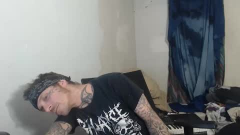 Snapshot of jake265897 chatting on 09.12.25 showingitoff online show from 09.12.25